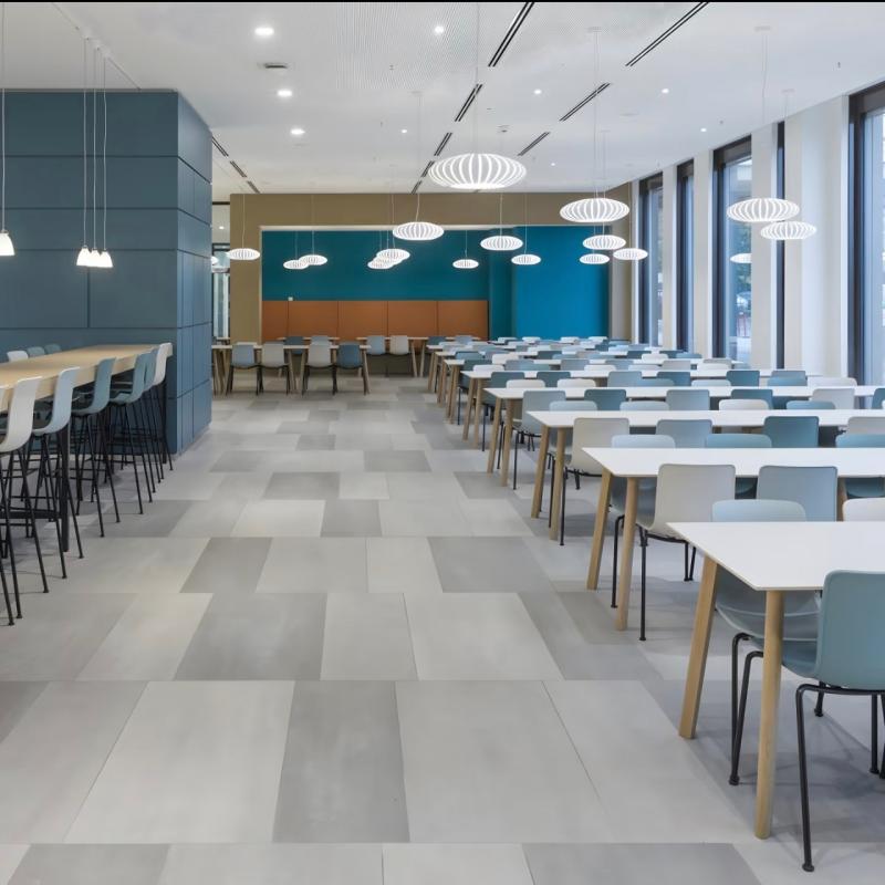 Floor scrubber for catering applications Scenarios for floor cleaning machines